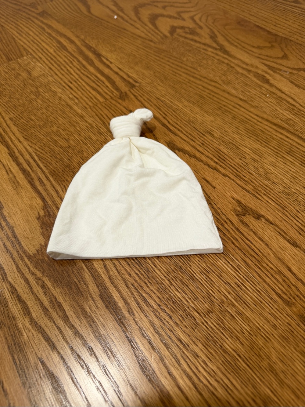 Lou Lou & Company Knot Baby Hat in White